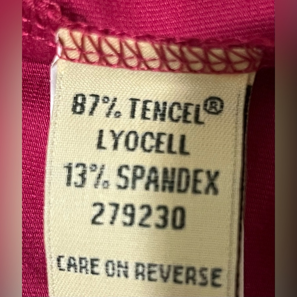 L.L. Bean Women's SOFT Long Open Magenta Cardigan Sweater Size Large - Picture 4 of 6